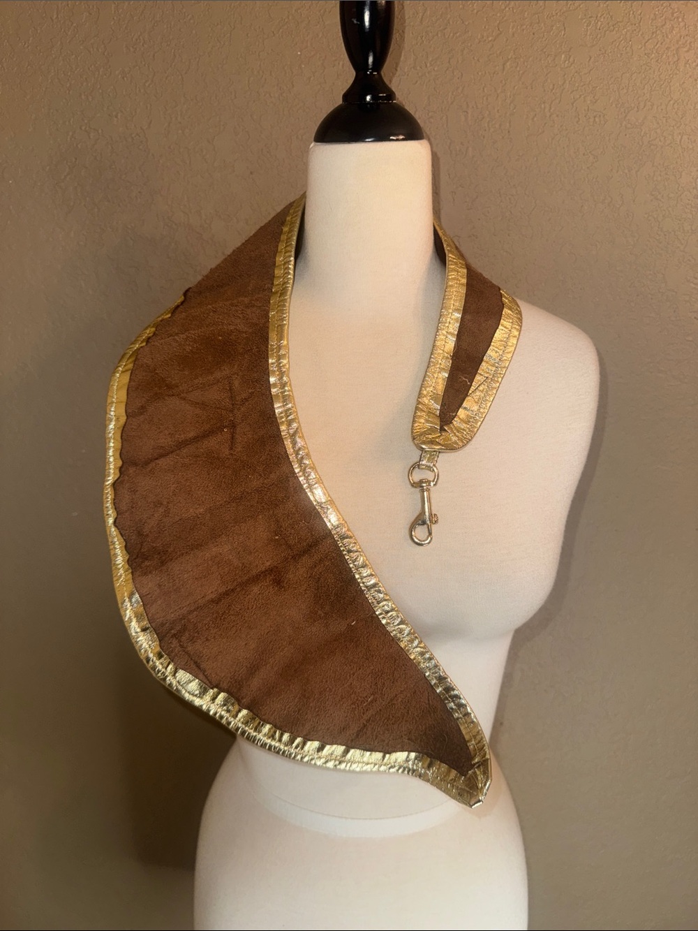 80s ✨✨ Vintage Gold with Olive and Rust Suede Waist Belt - Picture 6 of 6